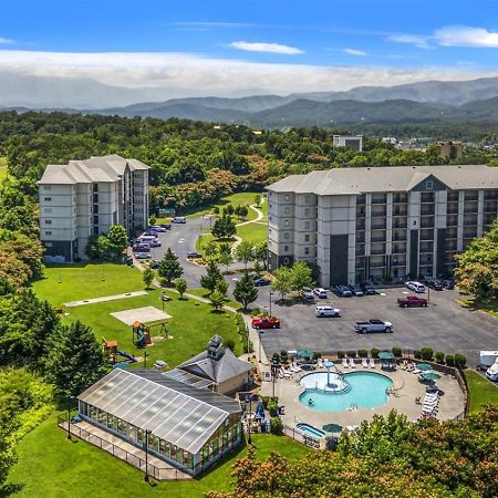 Smoky Mountain View Condo- Indoor Outdoor Pool, Walking Path, Playground, Basketball More ピジョンフォージ エクステリア 写真